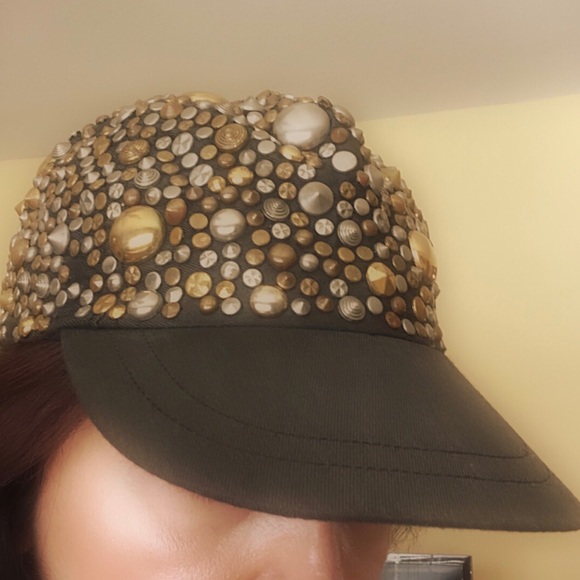 Unique studded baseball hat - Picture 9 of 9